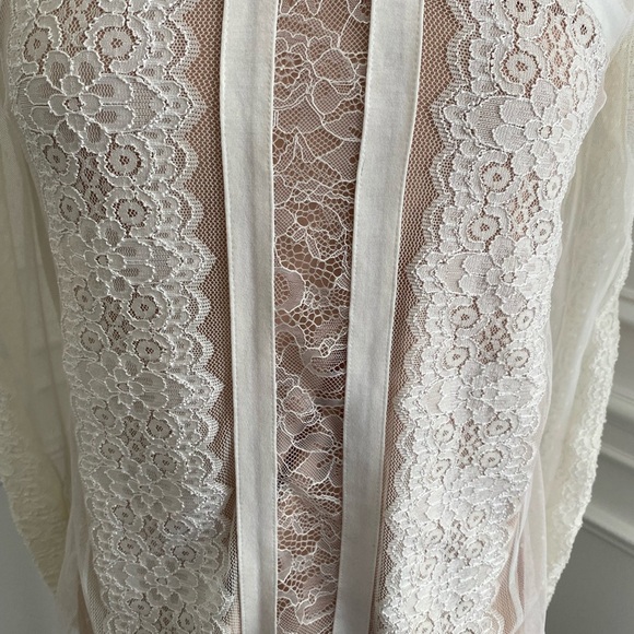BCBG MaxAzria Addyson Blocked Lace Blouse - Picture 6 of 9